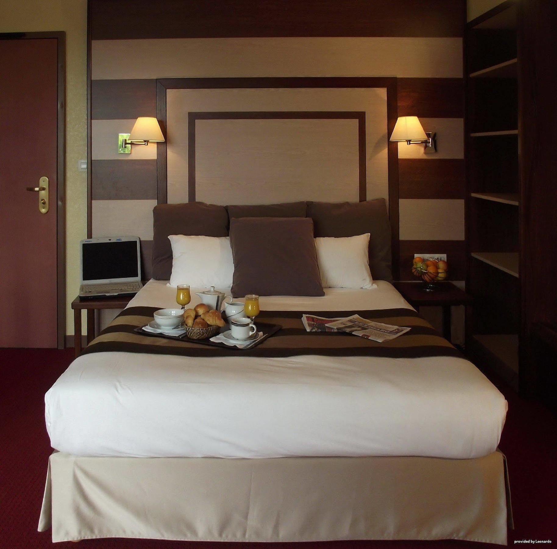 Best Western Hotel De Paris Laval  Værelse billede